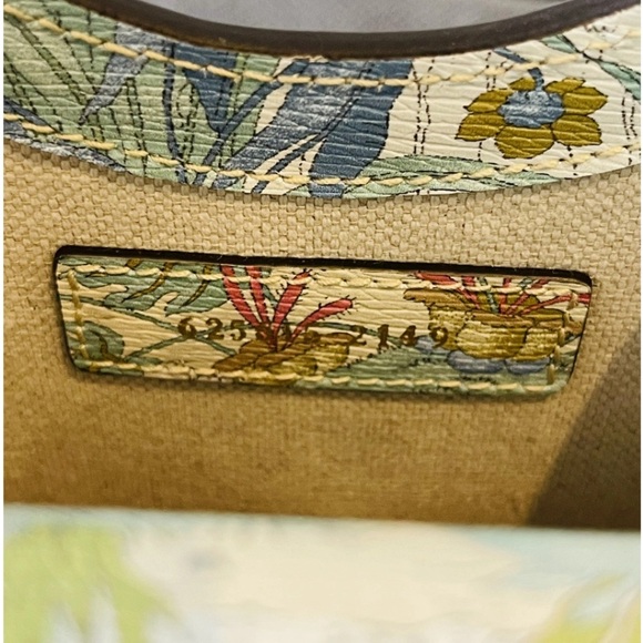 NWOT Gucci crossbody bag - Picture 3 of 3